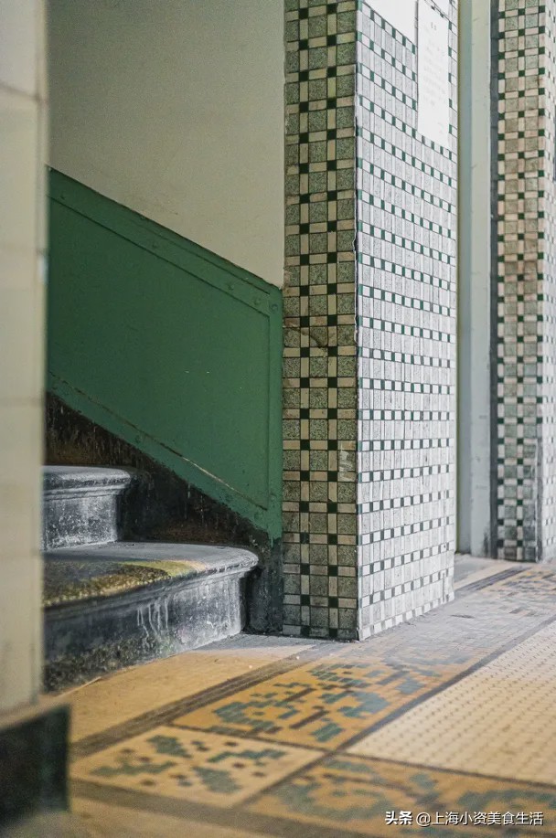 武康大楼和思南公馆哪个好,对比上海与武汉的武康大楼