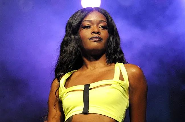 卡戴珊kanye和霉霉,金卡戴珊和侃爷的视频