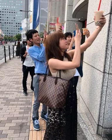珍珠奶茶征服全世界,珍珠奶茶征服外国人