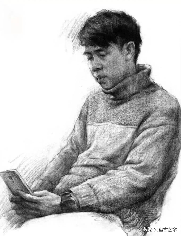 怎样画素描带手半身像才有美感——盘古文化艺术