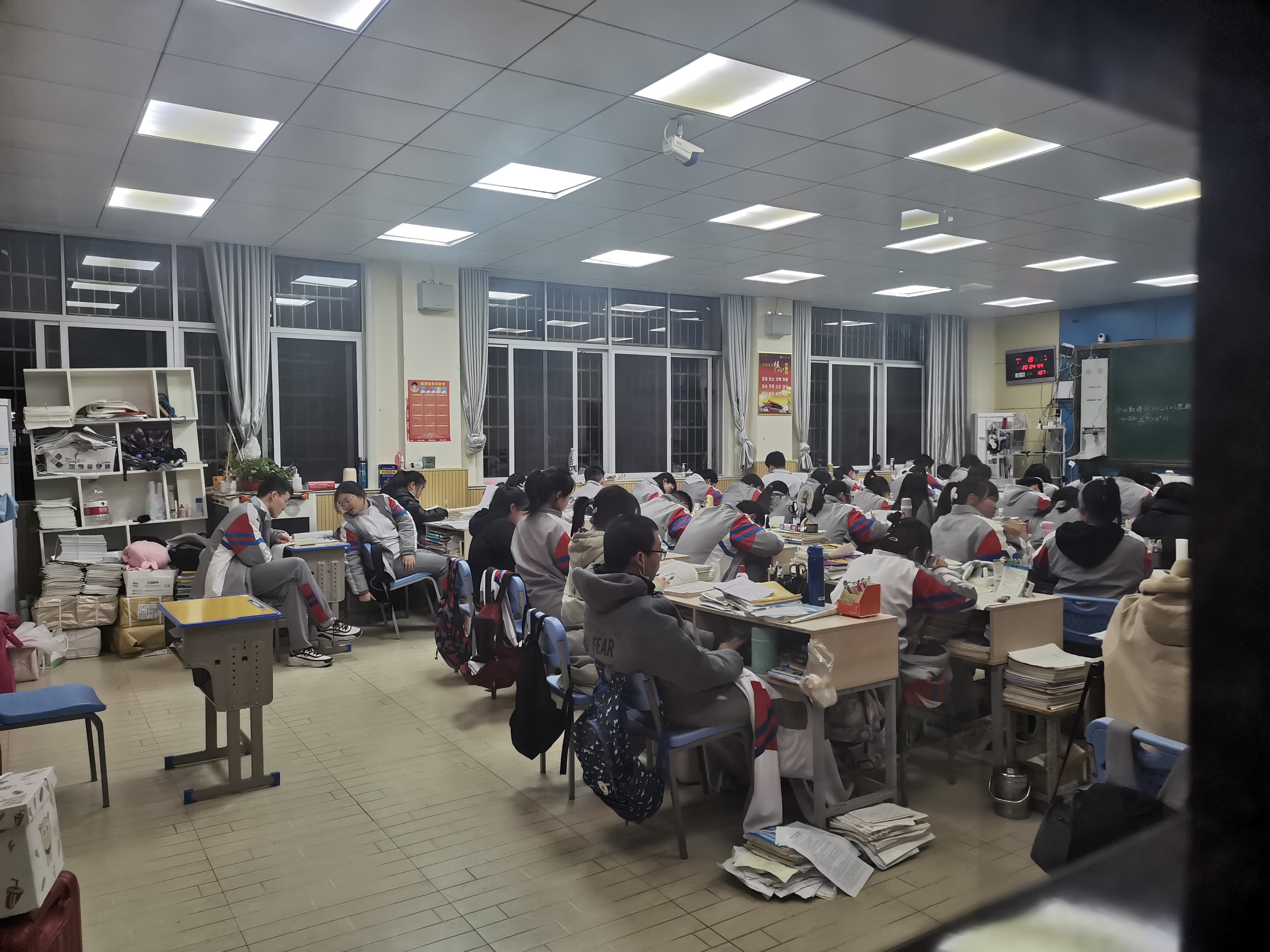 高中的网络直播班好不好,高中网络直播课推荐