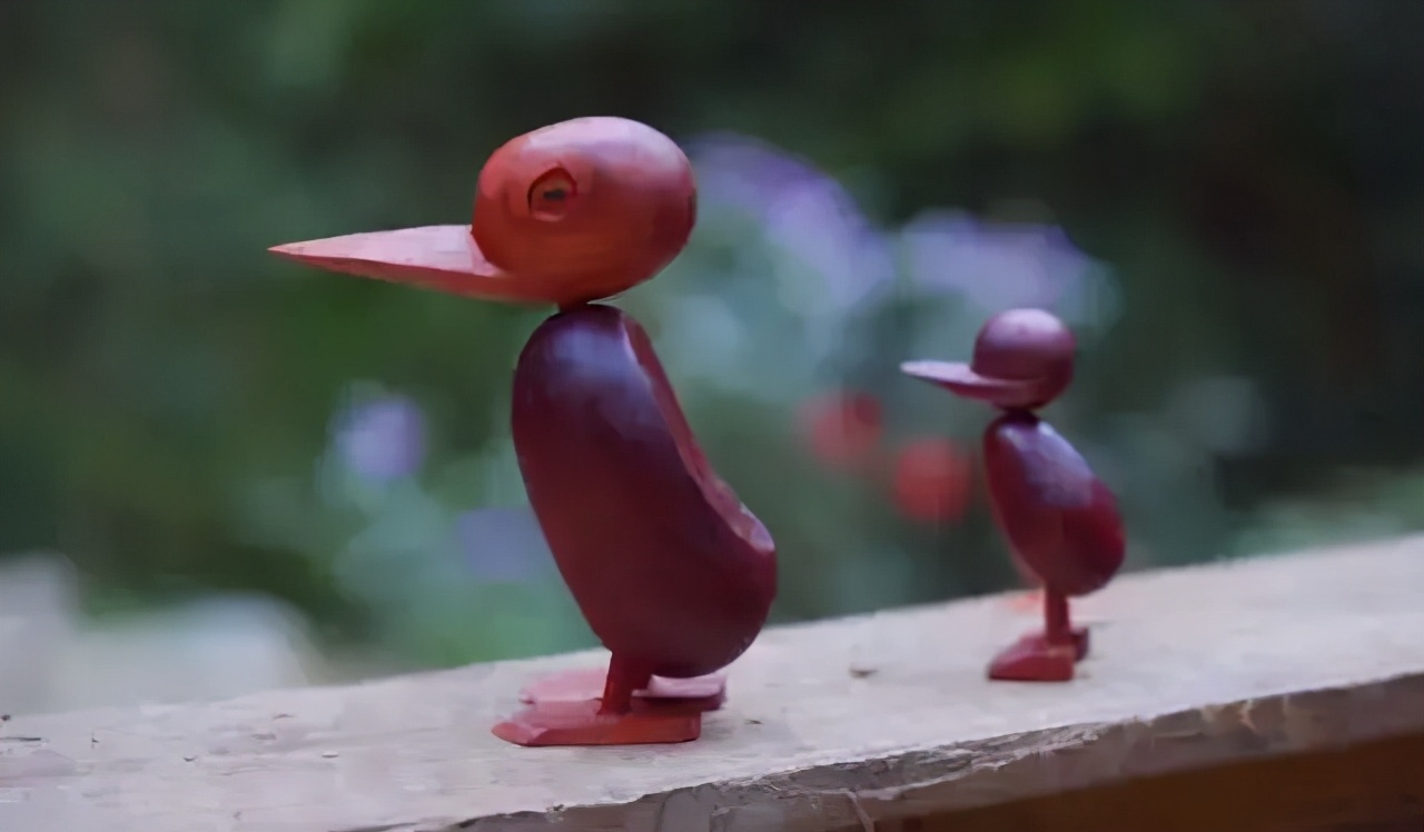 木工大叔年收入100万,木工大爷一年收入多少