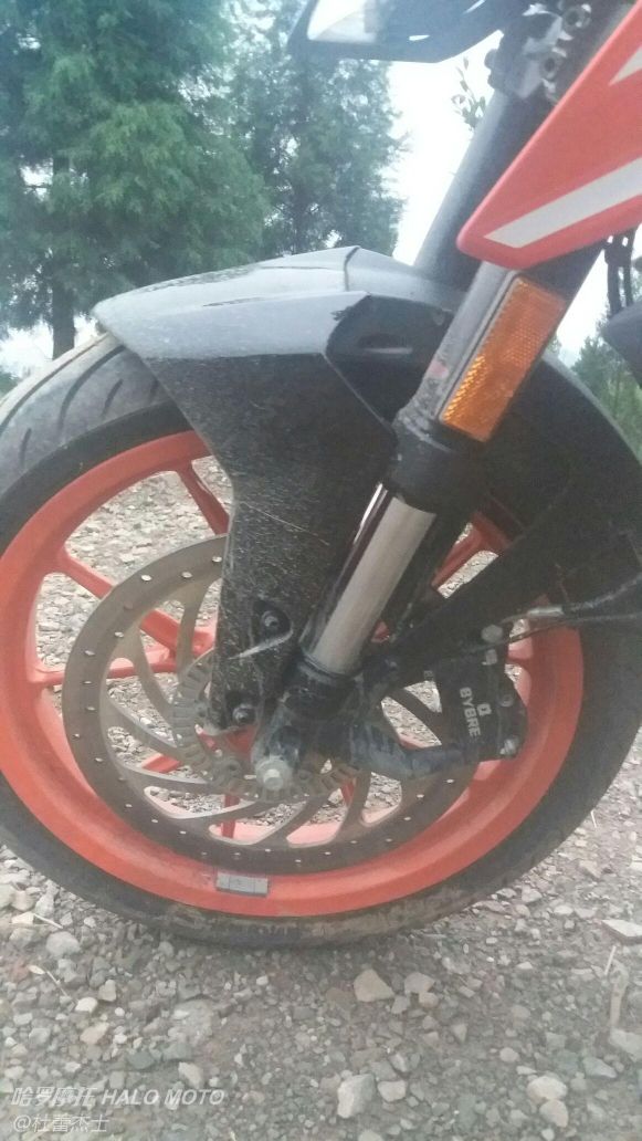 ktmduke390路人视角,适合新手的ktmduke390推荐