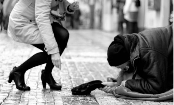 23岁重症女孩自制牛轧糖攒药费：不愿卖惨，只想有尊严地活着