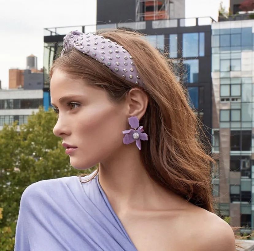 珍珠耳钉优雅永不过时,经典大方的耳钉