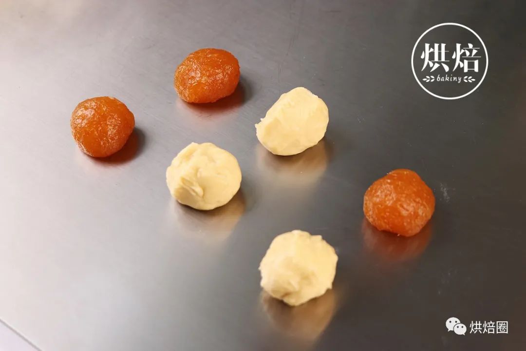 凤梨酥酸甜可口,凤梨酥馅炒成凤梨糖了