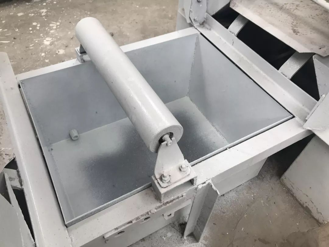 爆改废弃工厂，看三个姑娘如何施展植物魔法