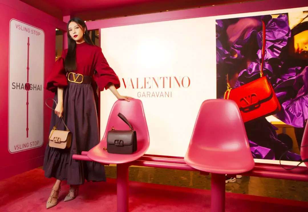 我抓住了一位资深柜员,道出了如何让你掏钱买包的秘密