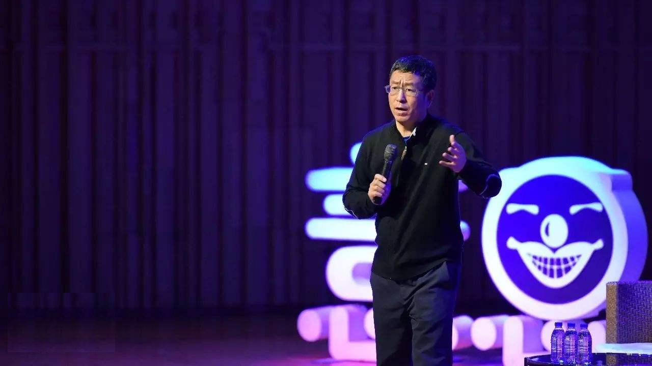 白岩松让心归零,白岩松成长和归零完整版