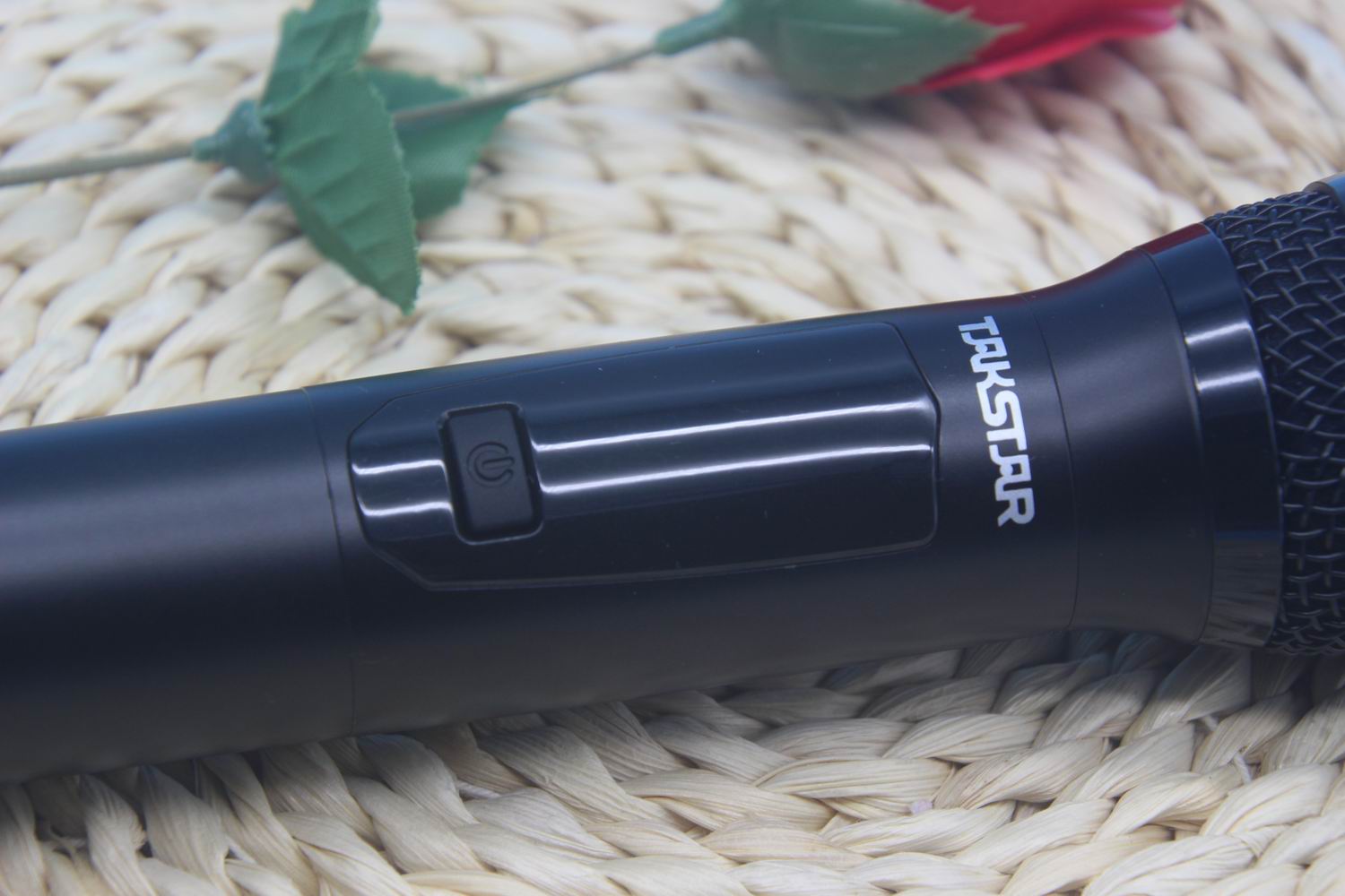 得胜tsk201无线麦克风唱歌费劲吗,得胜ts-k201无线麦克风怎么对频