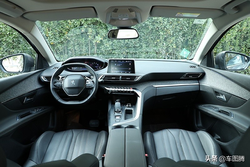东风标致suv最新款7座5008自动,沉浸式体验新款标致5008白色