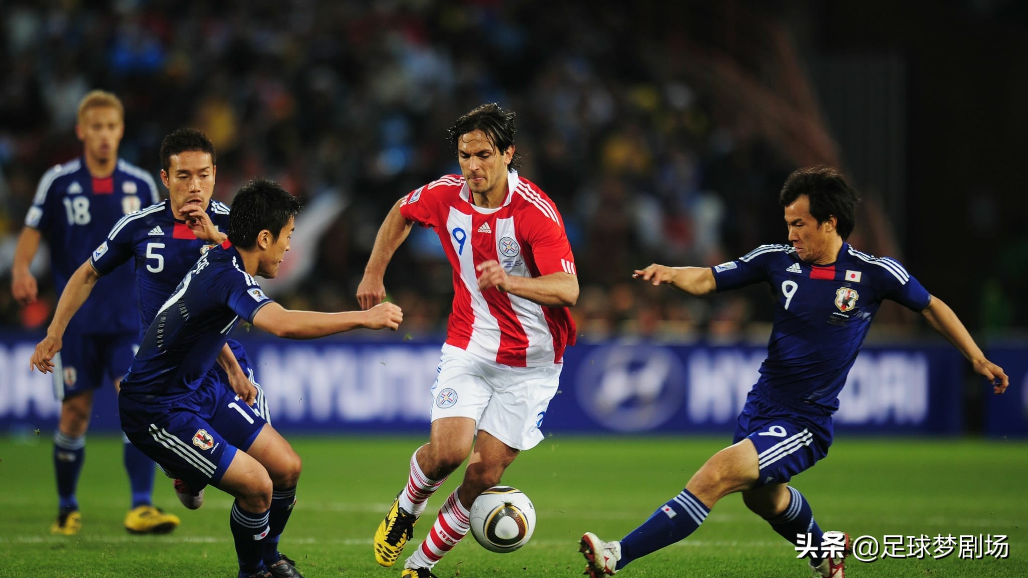 十年前他们历史性杀入世界杯八强，如今已陷入谷底