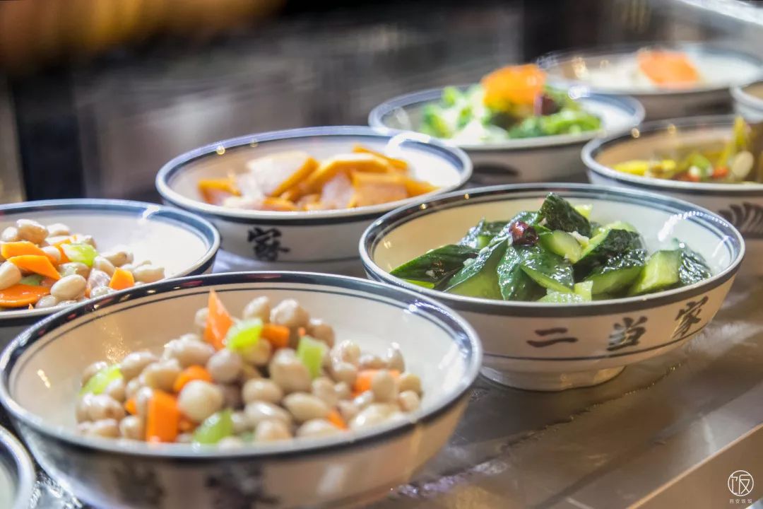 XXXL汉堡、重口吐司...随便吃,城北的宝藏Mall我来了