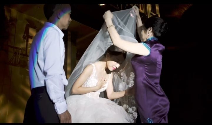 结婚视频新娘出场,户外创意新娘出场方式