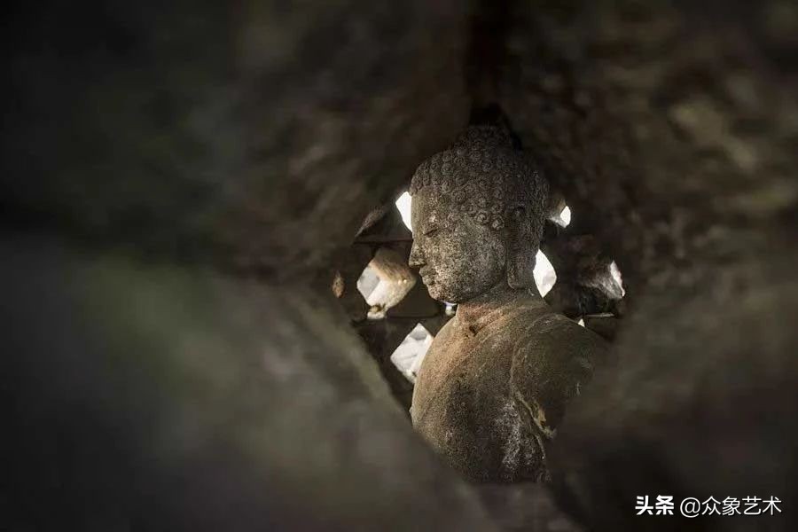 世界最大的佛寺在哪里,婆罗浮屠塔附近寺庙