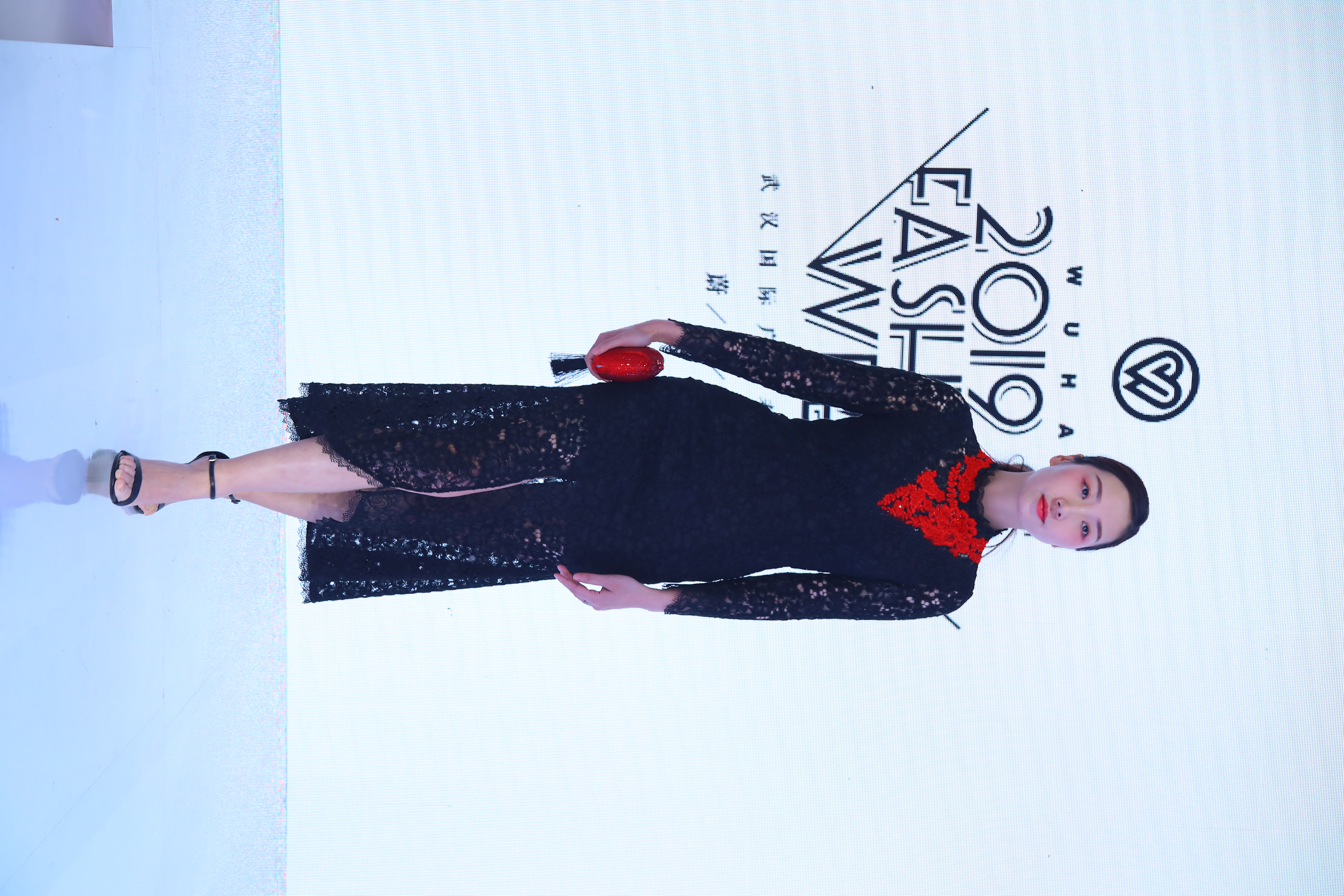 时尚春夏系列秀场,春夏秀场流行趋势