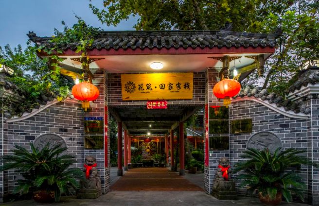 民宿365近期10家大热的极简民宿,西北风格民宿