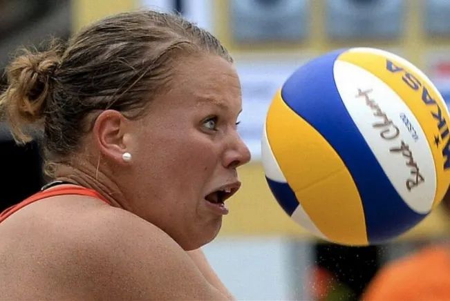 比赛还能尬舞，33个珍贵镜头，记录下这些赛场怪异瞬间