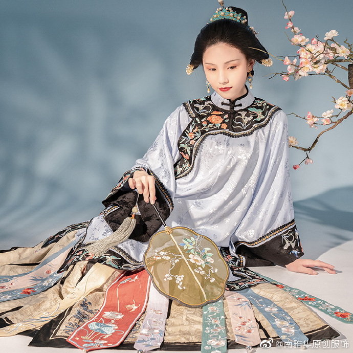 汉尚华莲旗下汉服品牌,汉尚华莲汉服改版