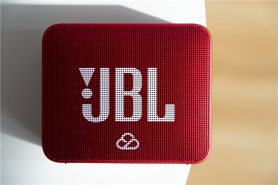 jbl人工智能音箱go2,jblgo和其它音响测评