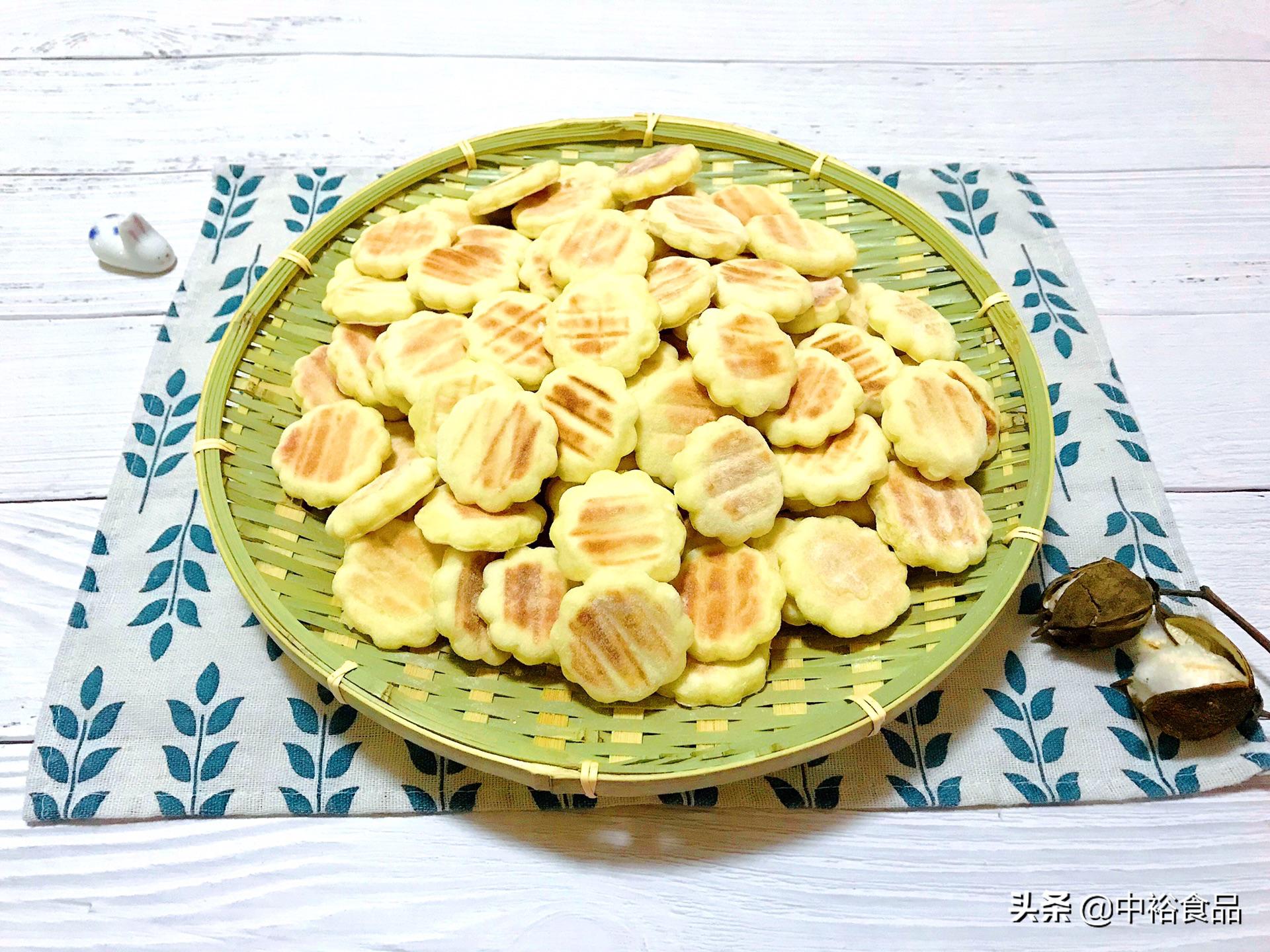 不加一滴水奶香味十足的山药小饼,山药奶香小软饼