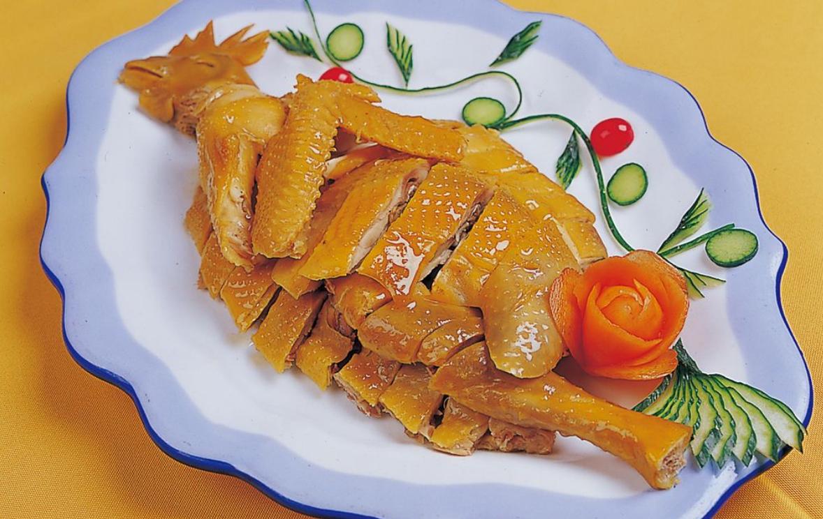 电饭煲蒸白切鸡几分钟可以,电饭煲白切鸡的家常做法