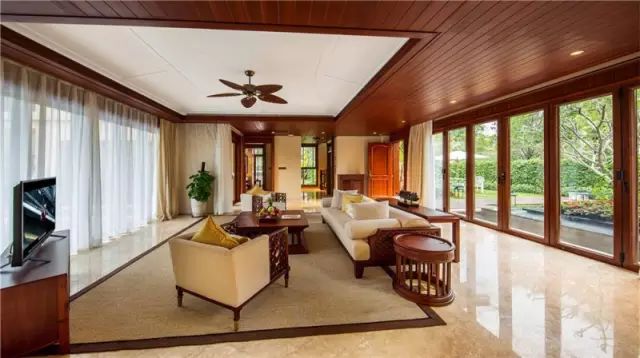 三亚高端酒店一线海景房推荐,三亚市区值得去住的别墅酒店