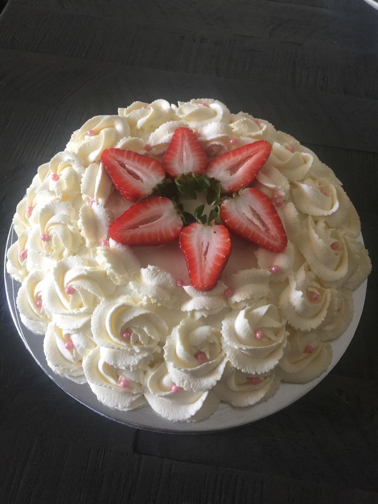 我陪女儿做烘焙年入20万女儿上了报我也成网红