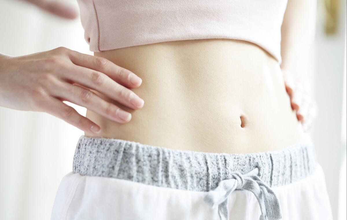 女性洗澡时可以自查3个地方,女生洗完澡应该检查哪些地方