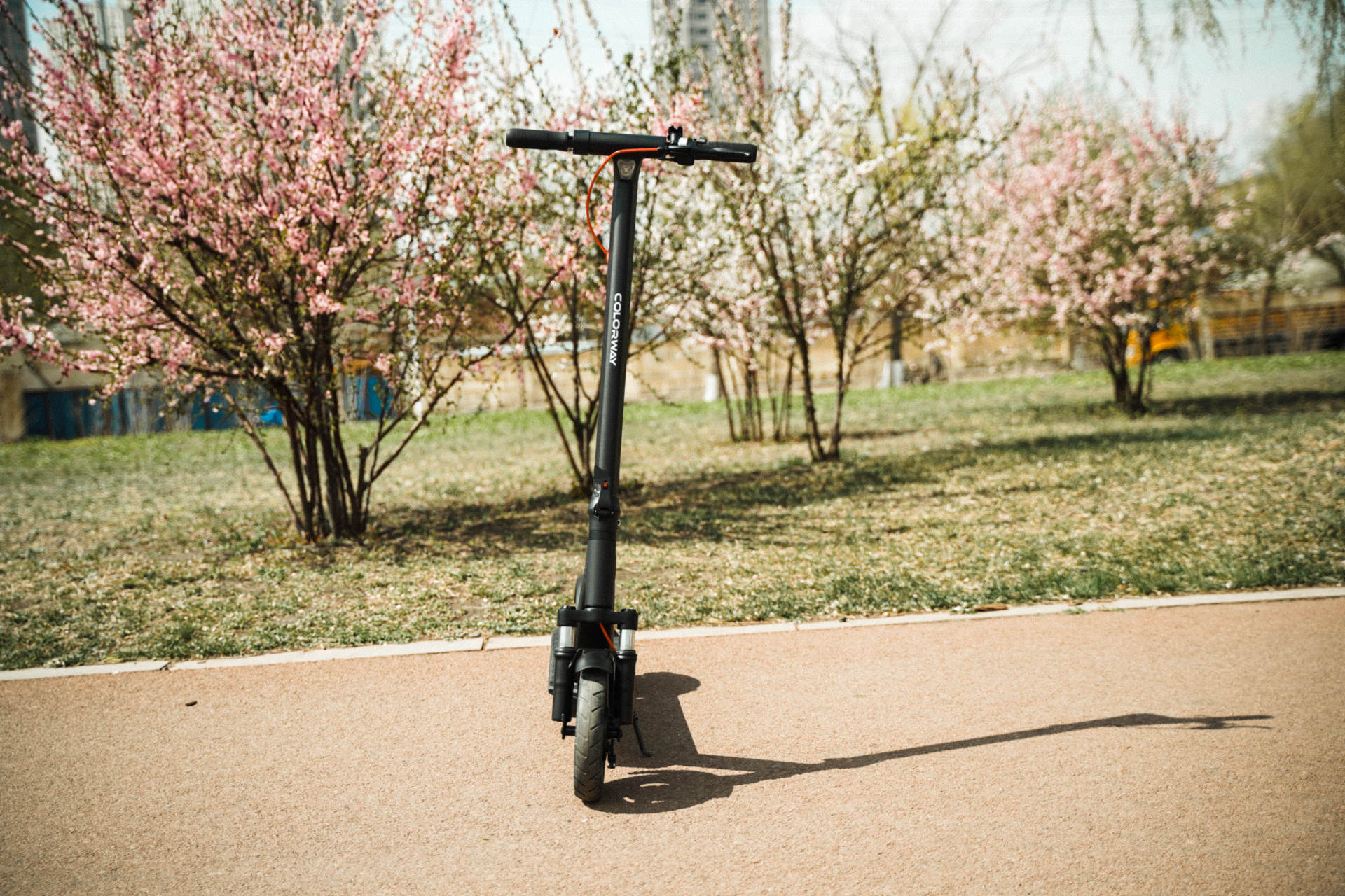 科洛威电动滑板车l10能充电吗,科洛威l10和米家哪个好