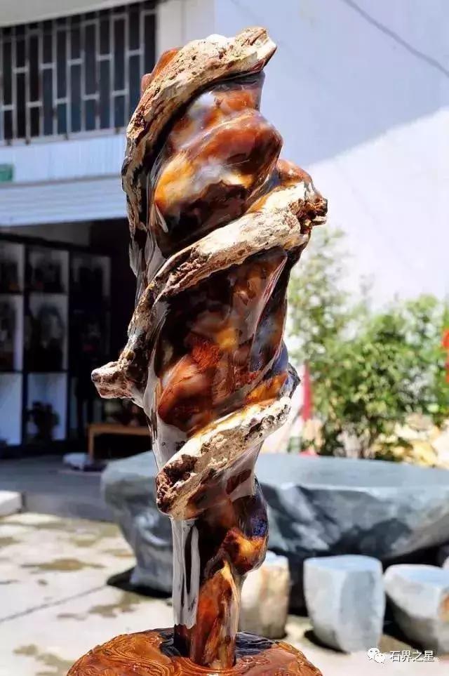 世上最惊艳的木头,世界上最漂亮的红色木头