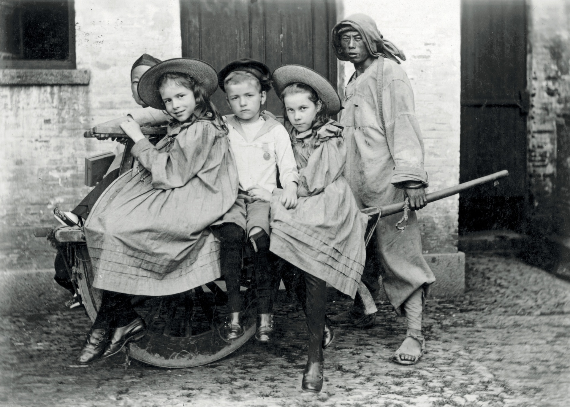 童仆≠奴隶,小贵族不如做童仆,中世纪晚期为何会产生童仆制度?