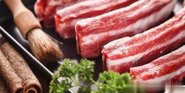 丁磊养猪全过程,丁磊说中国养猪水平停留在100年前