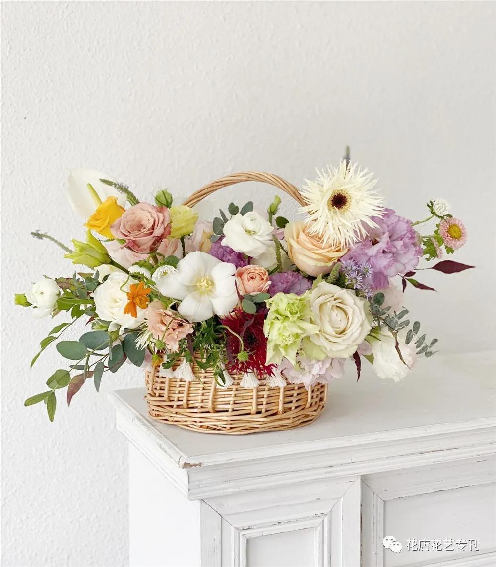 不到3年，她从全职辣妈变身为年营业额400万的花店老板