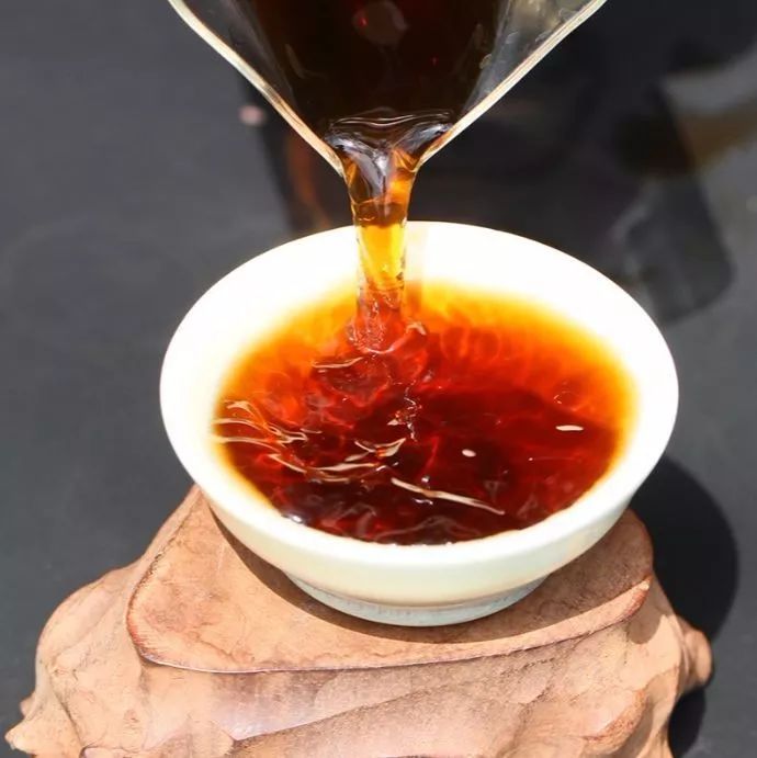 几十年的茶到底能不能喝,珍藏8年的茶喝起来就不一样