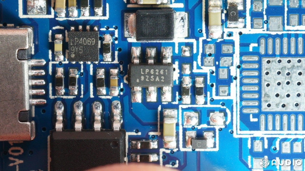 qcyt4钃濈墮鑰虫満鎷嗚В,qcy钃濈墮鑰虫満t13娴嬭瘎鎷嗚В