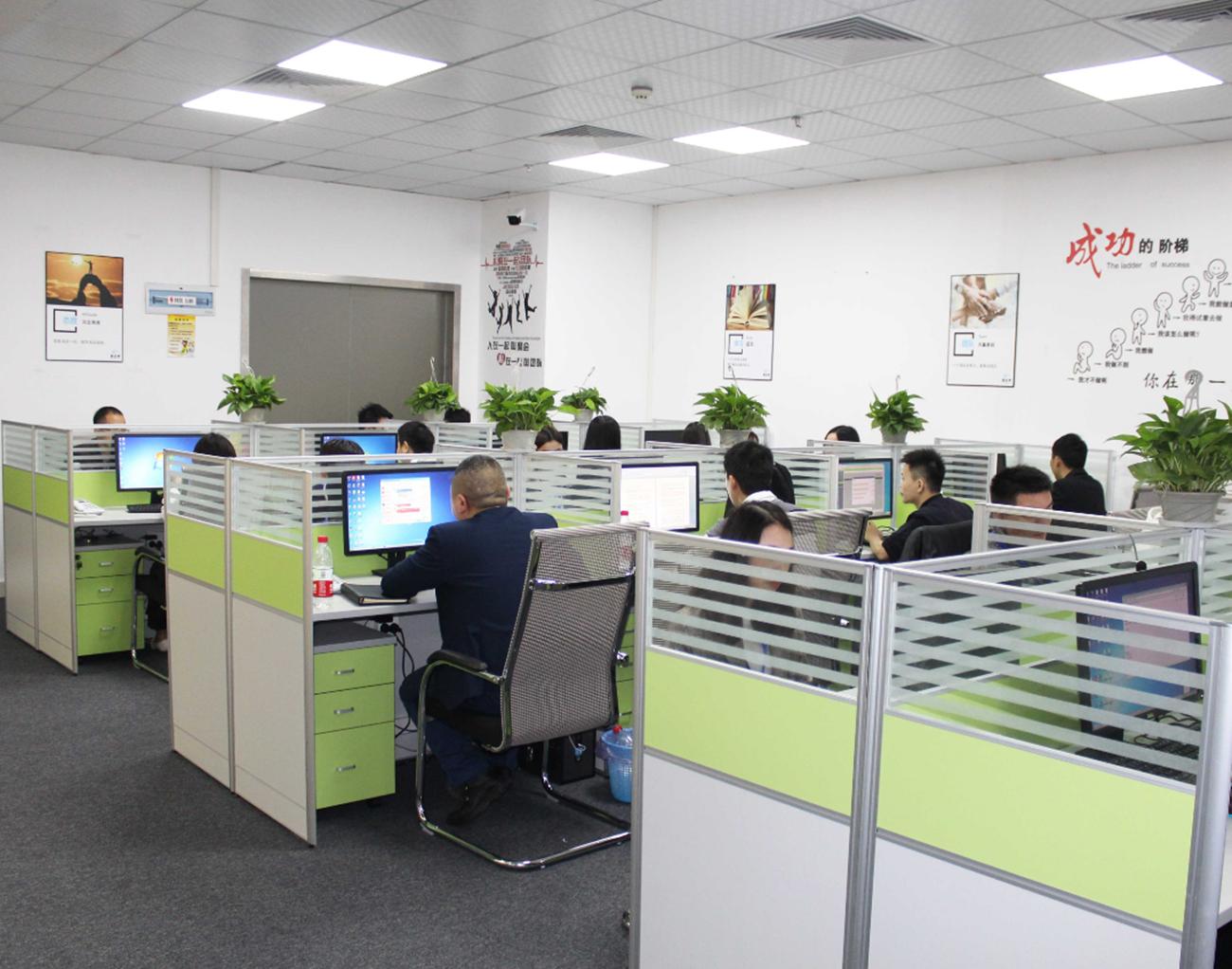 本科生与专科生哪个更容易就业,专科学历真的有那么难就业吗