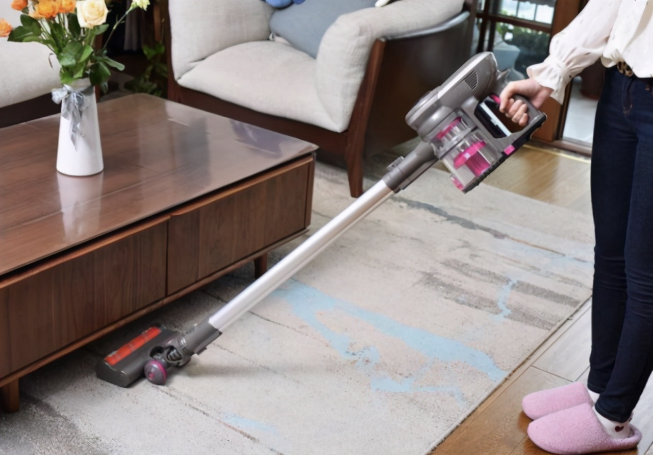 车载吸尘器十大品牌排行榜,床上小吸尘器十大品牌有哪几个