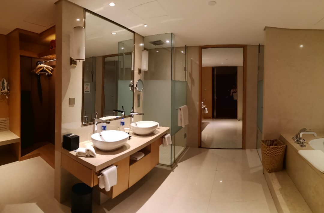 南京下关滨江希尔顿,南京世茂滨江希尔顿酒店电话号码