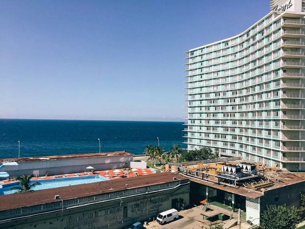 鍙ゅ反鐜板満婕斿嚭,鍙ゅ反婕斿嚭