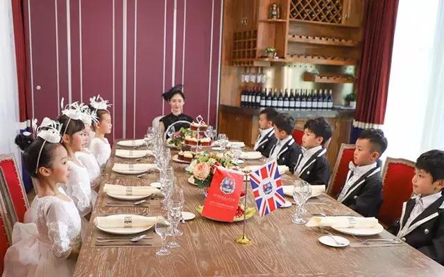 国际礼仪：盘点世界各国的餐桌礼仪知识