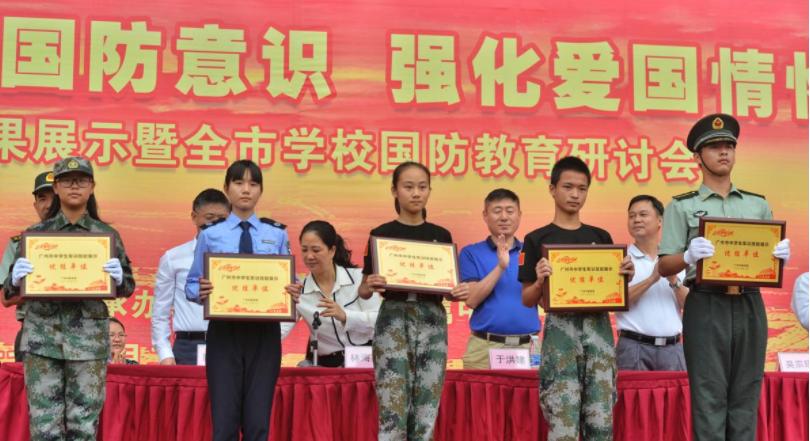 一般小升初是什么时候军训,小升初一开学就要军训