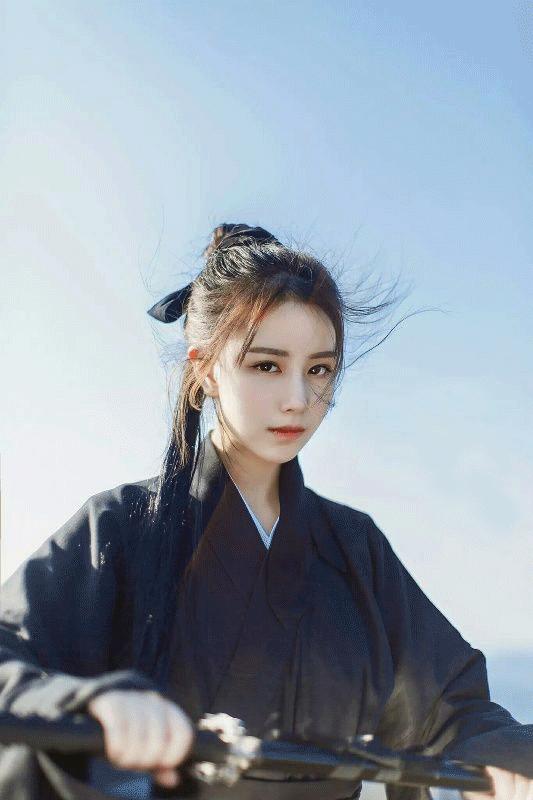 那个坚持出古风图纸的室友,现在都会一键生成了