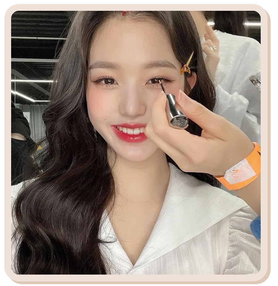 南韩“纯欲天花板”!16岁の新晋腿精!这个妹妹绝了