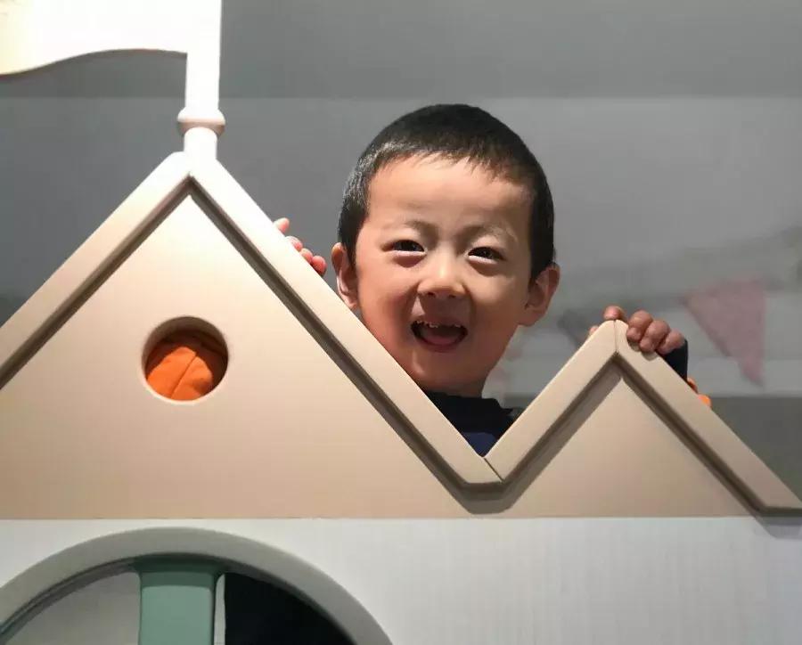 会讲故事小孩,会讲故事的孩子叫什么