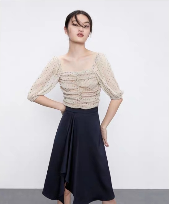 ur服装测评斑点连衣裙,ur秋冬新品服装搭配