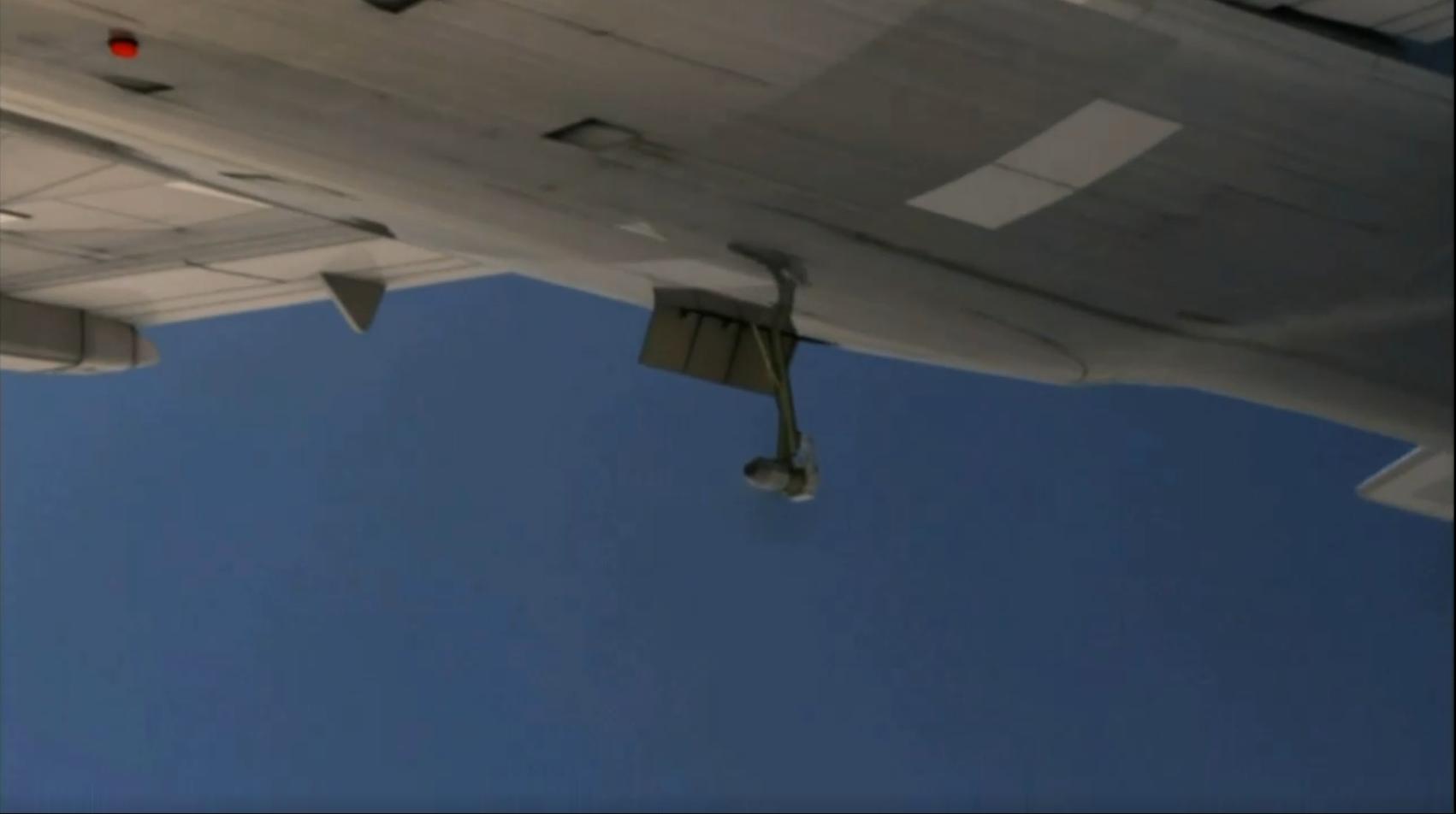 加拿大航空143号班机降落视频,加拿大航空143航班迫降