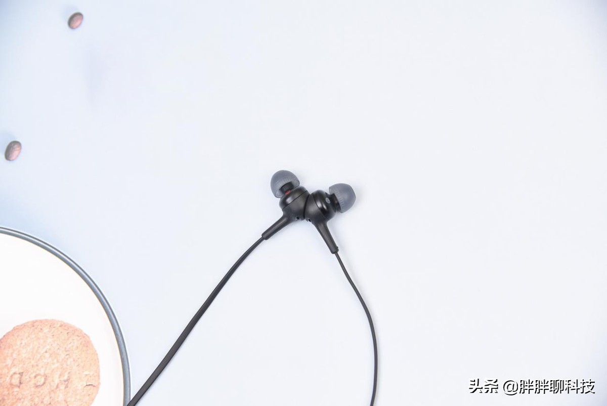 双11入手绝对超值的5款蓝牙耳机,索尼wi1000x颈挂式耳机测评
