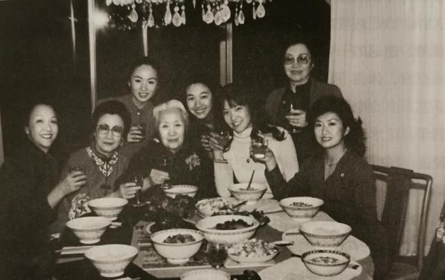 锦江饭店创始人，从*楼青**女到督军夫人，离婚后反倒成了商业大亨