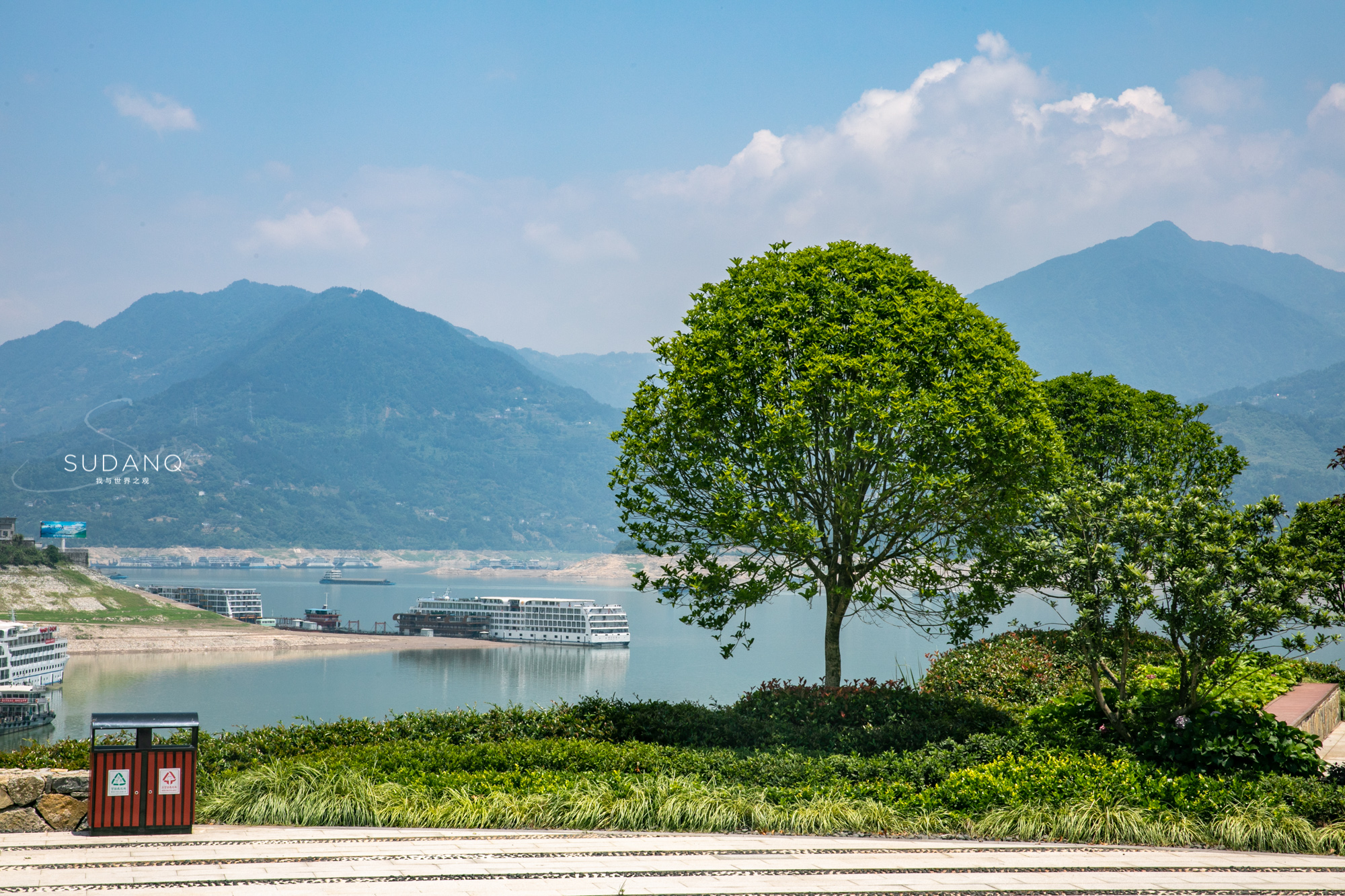 三峡大坝风景如画的地方,美丽壮观的三峡大坝及其周边风景